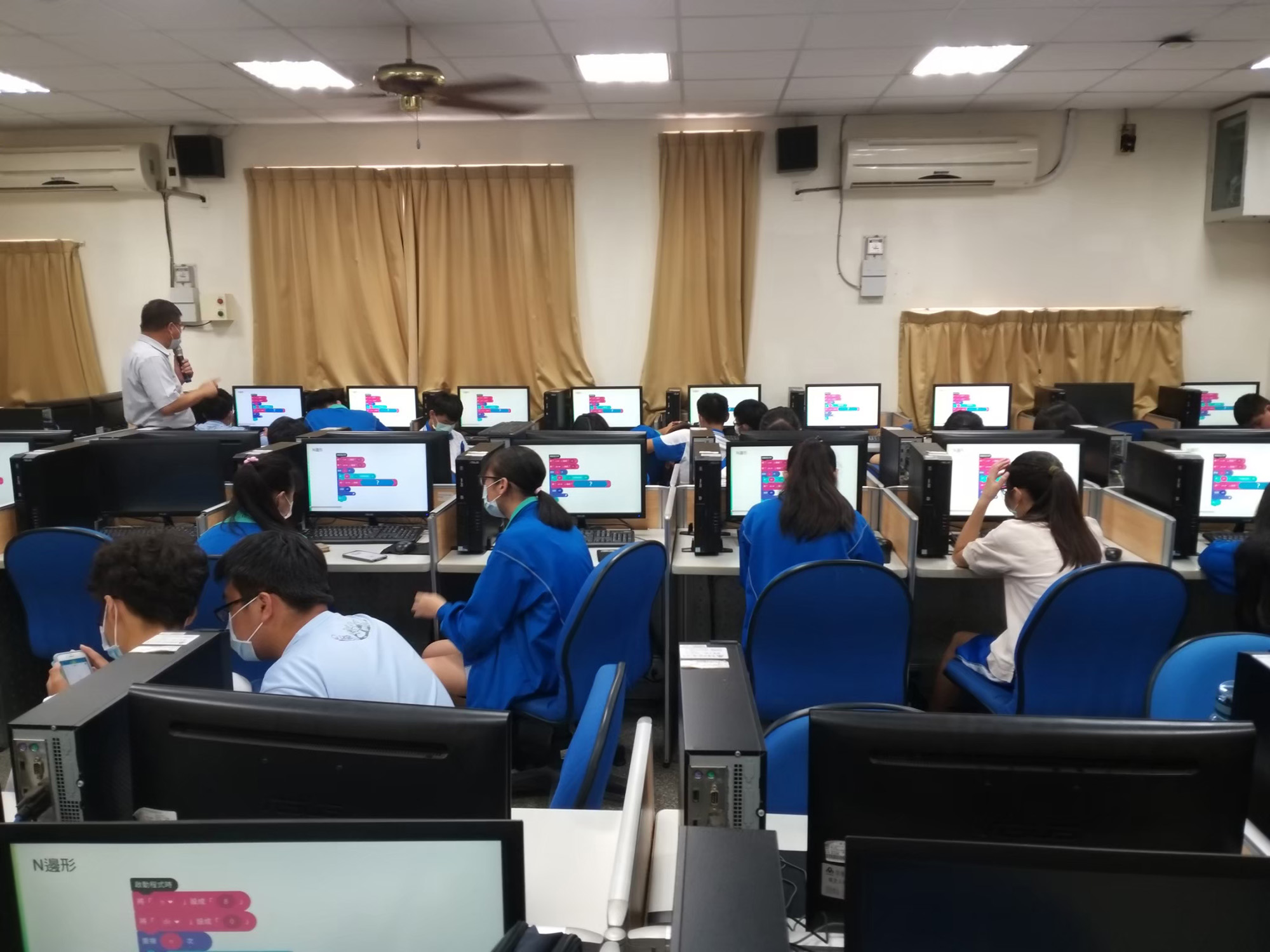 鹿港高中進階AI課程